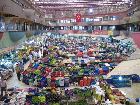 Fruit market in Konya
